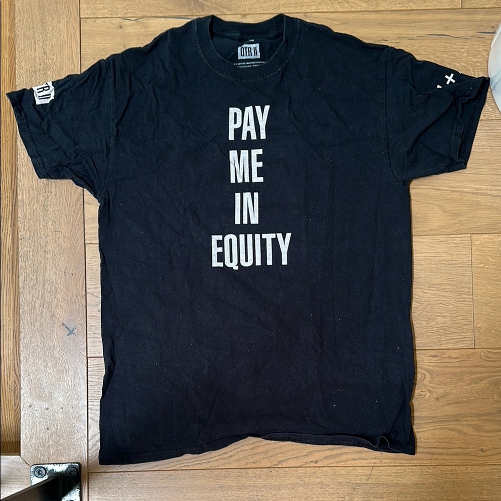 Beyoncé “Pay me in Equity” Graphic T-Shirt